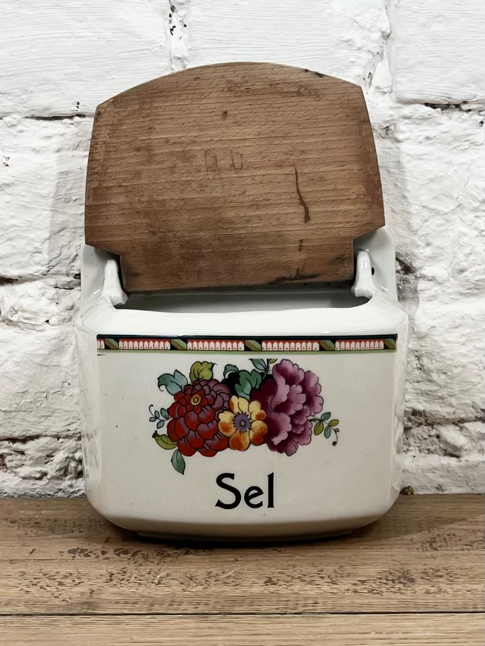 Pot à sel en faïence