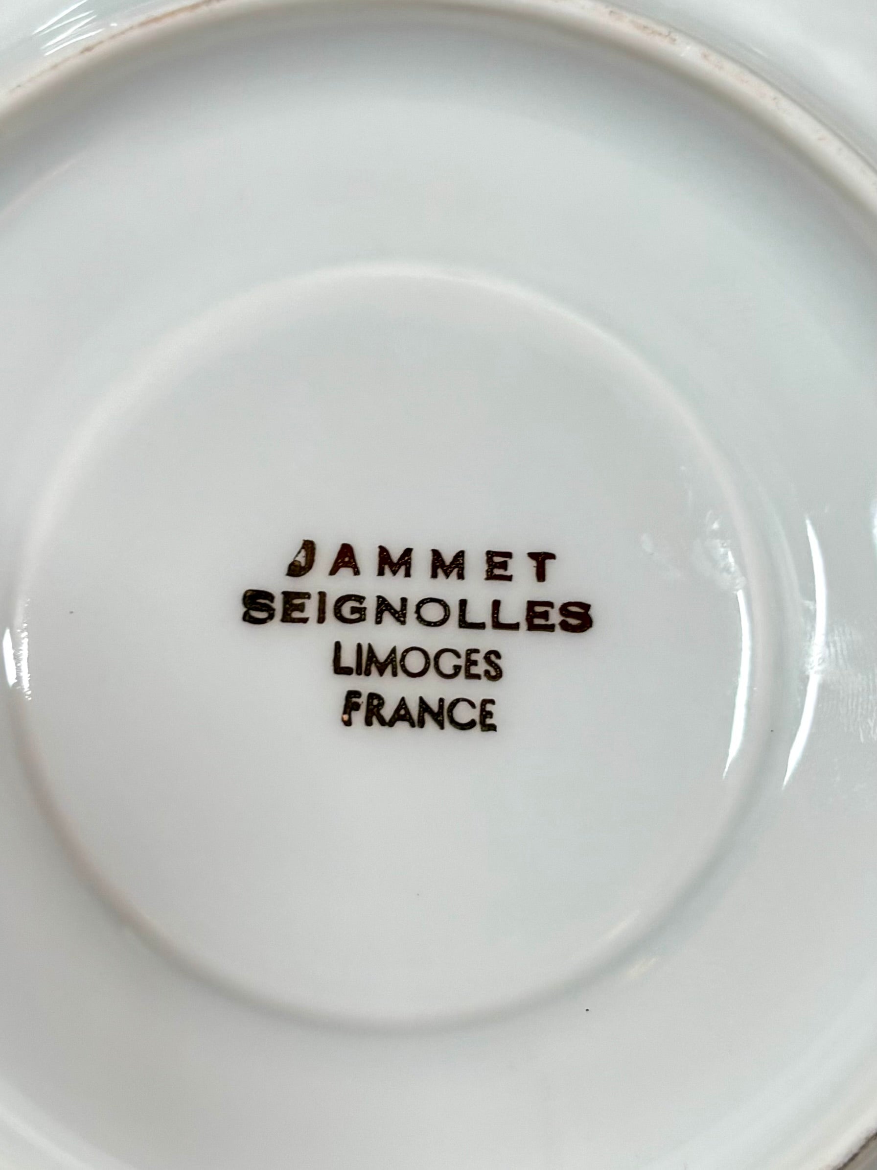 Tasse et soucoupe en porcelaine de Limoges