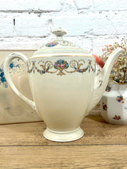 Cafetière en porcelaine Art Déco