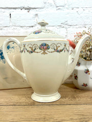 Cafetière en porcelaine Art Déco
