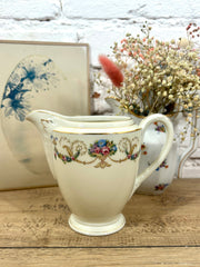 Pot à lait en porcelaine Art Déco