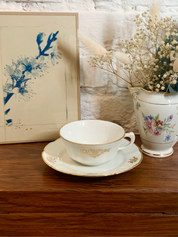 Tasse et soucoupe en porcelaine N°2