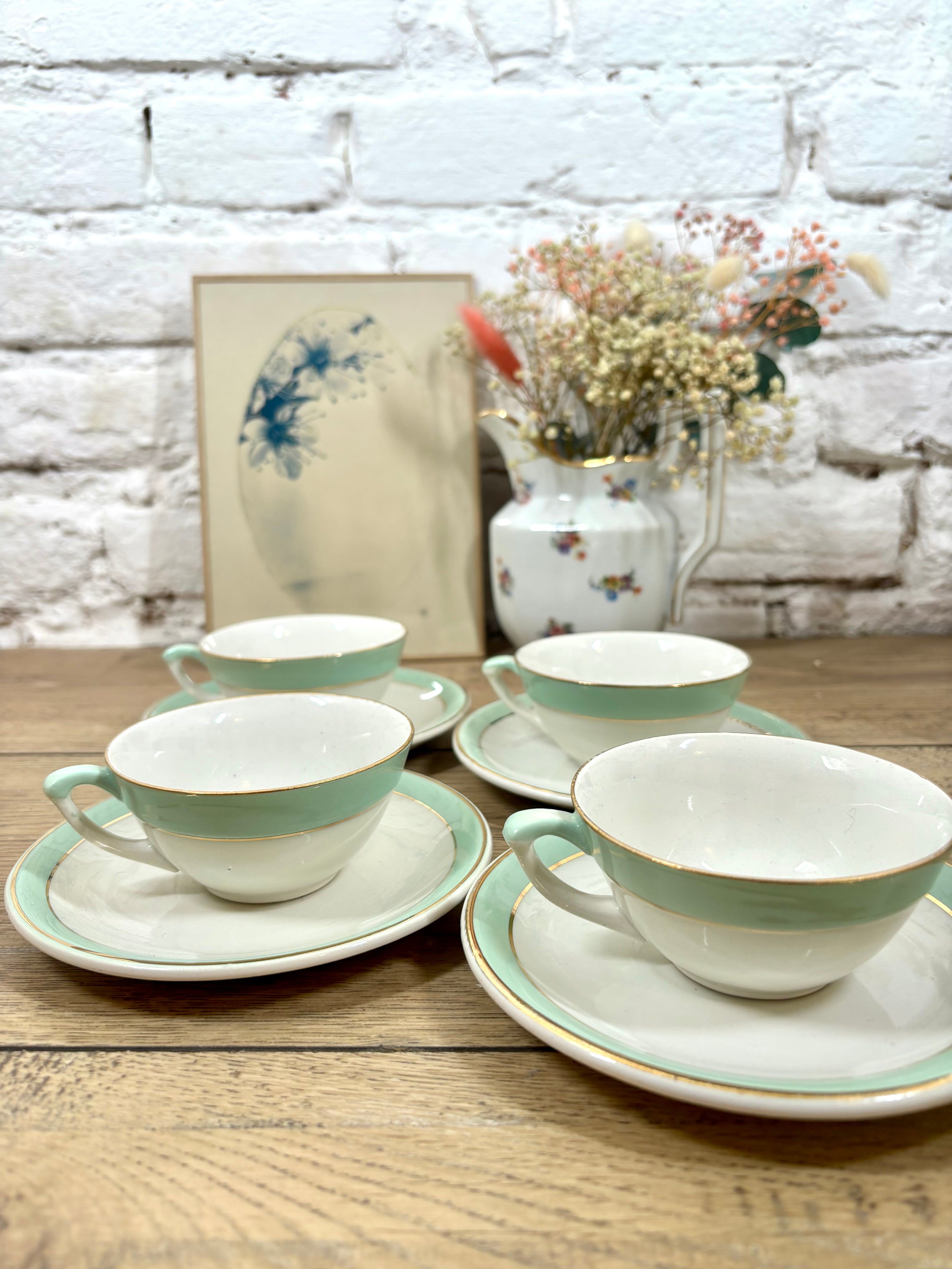 Tasse et soucoupe en faïence Moulin des Loups
