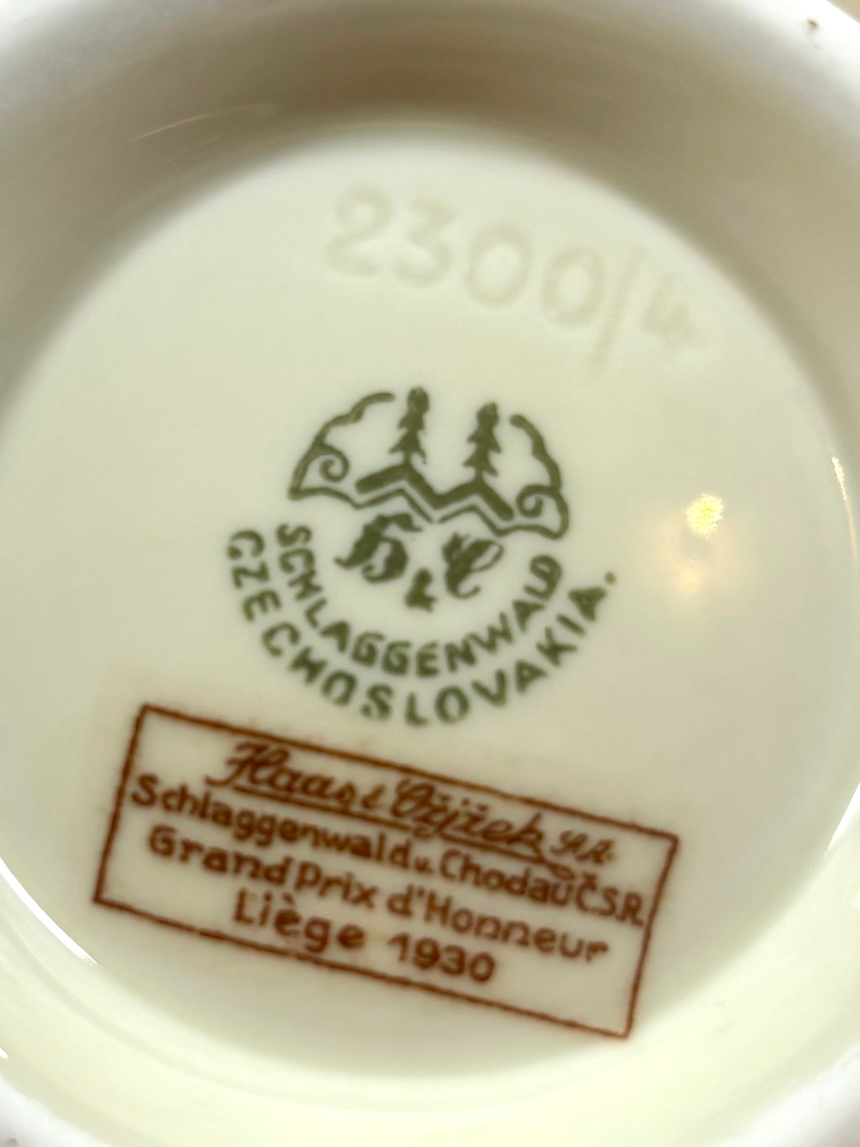 Pot à lait en porcelaine Art Déco