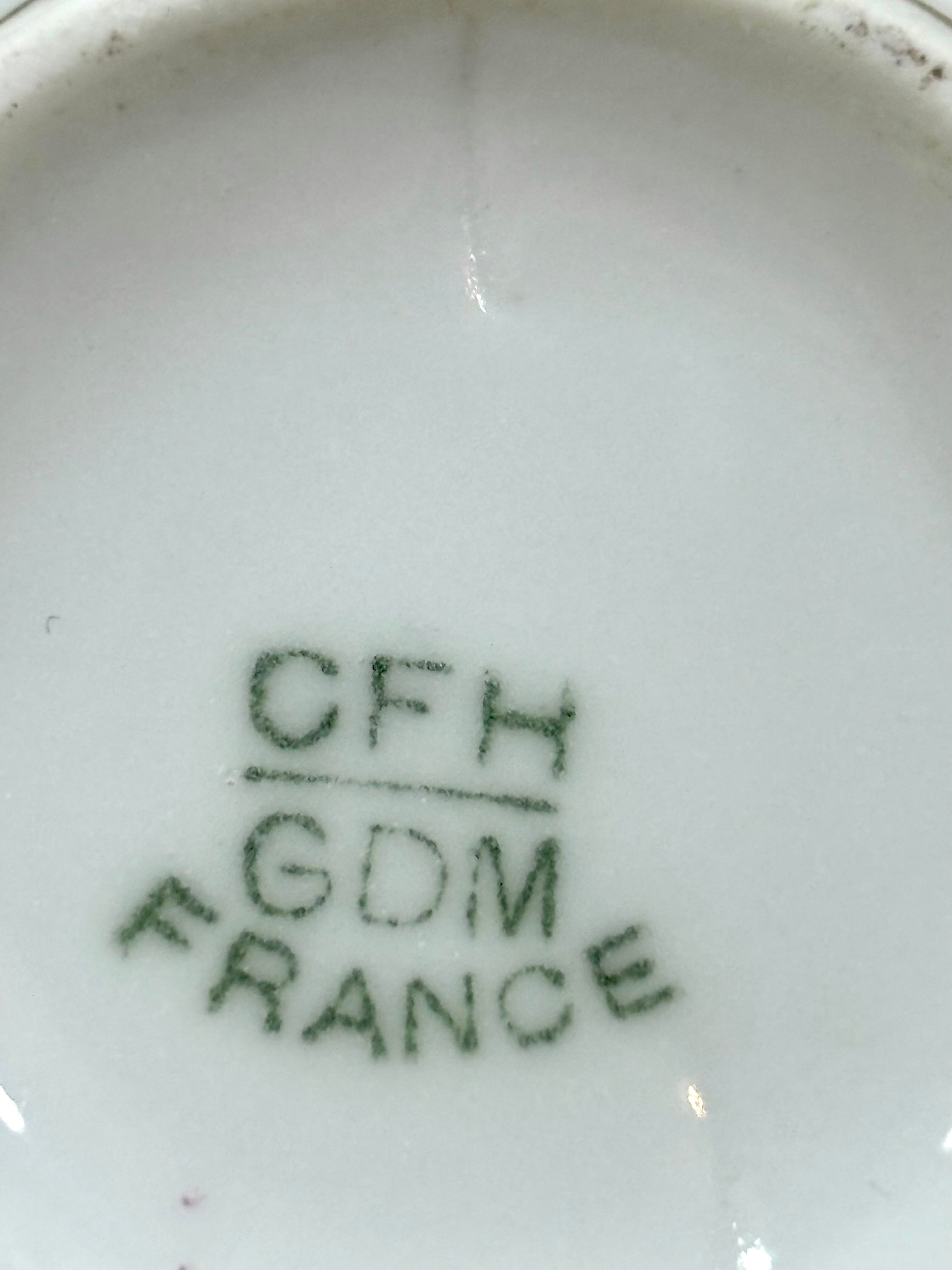 Tasse et soucoupe en porcelaine de Limoges N°5