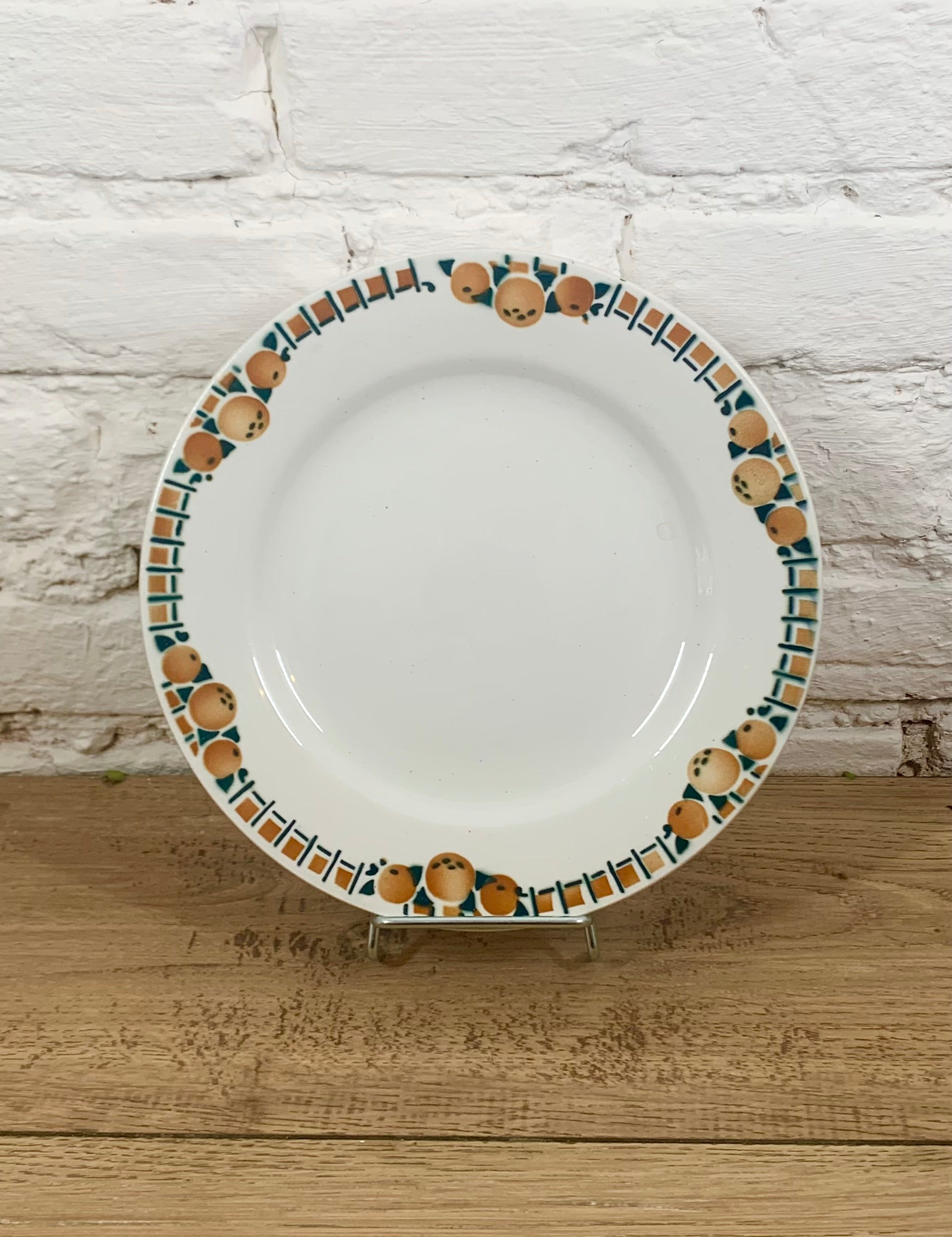 Assiette plate en faience Saint Amand acheter vaisselle vintage ancienne en ligne