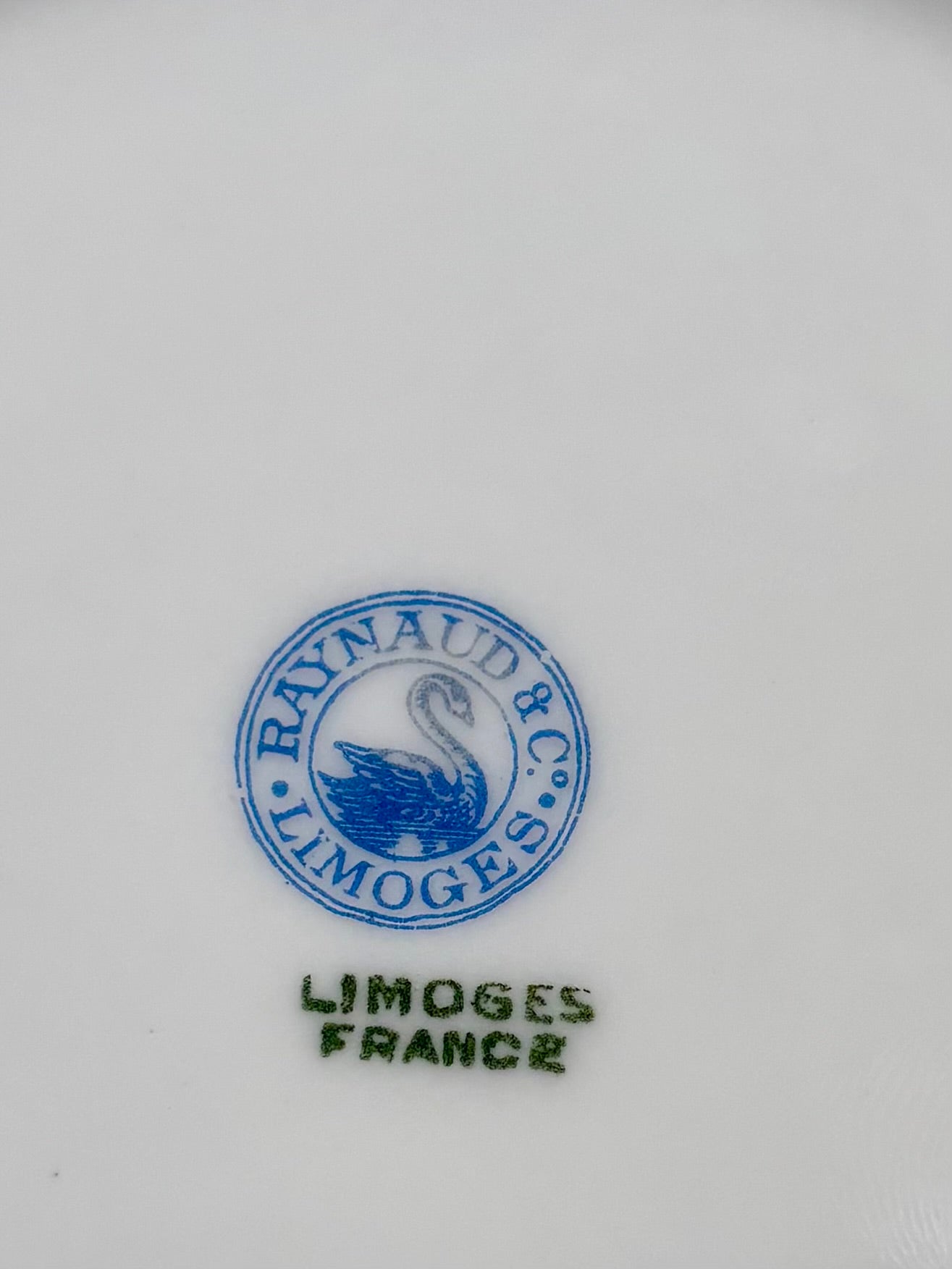 Assiette creuse en porcelaine de Limoges N°22