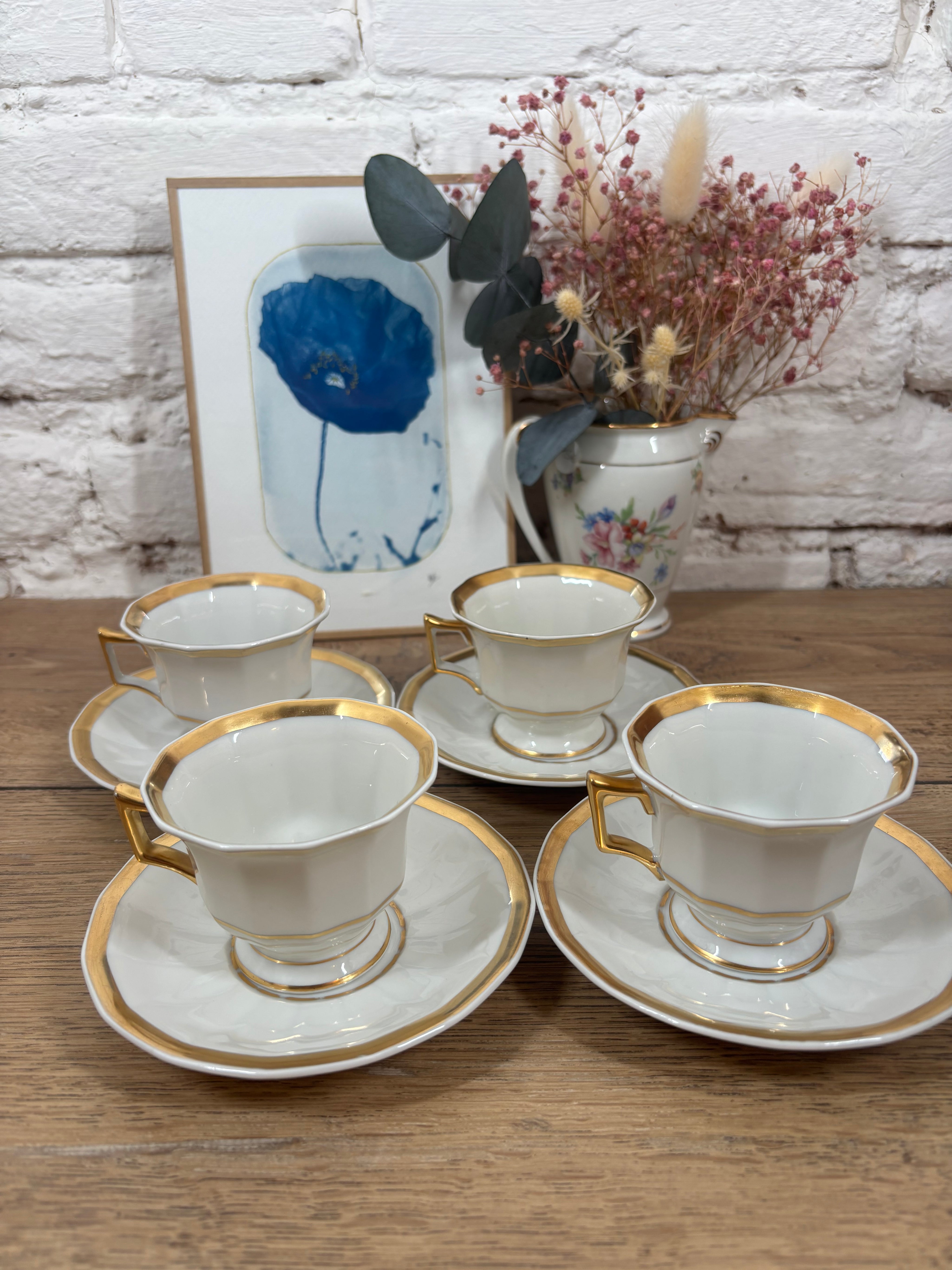 Tasse et soucoupe en porcelaine de Limoges