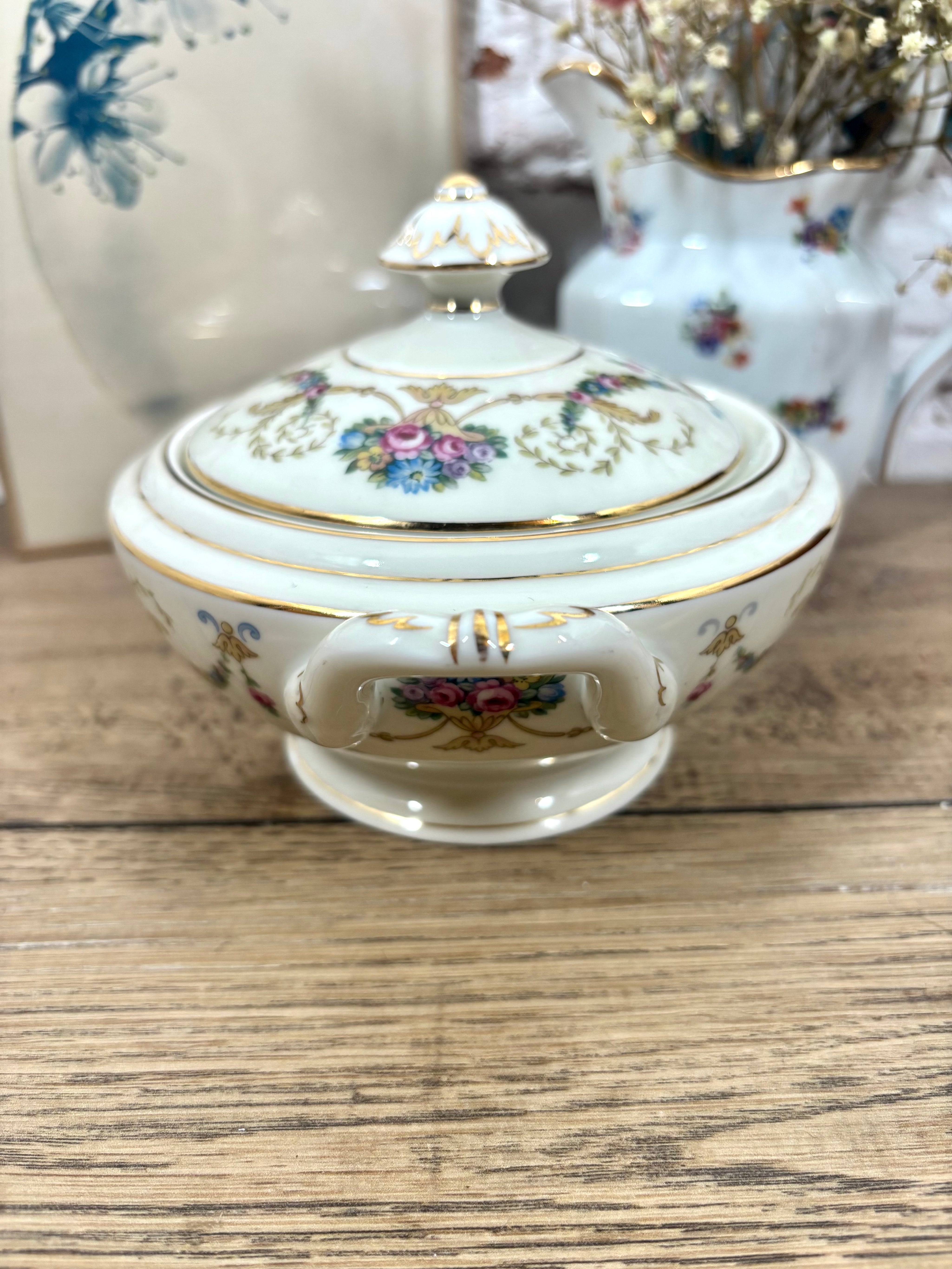 Sucrier en porcelaine Art Déco