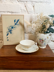 Tasse et soucoupe en porcelaine N°2