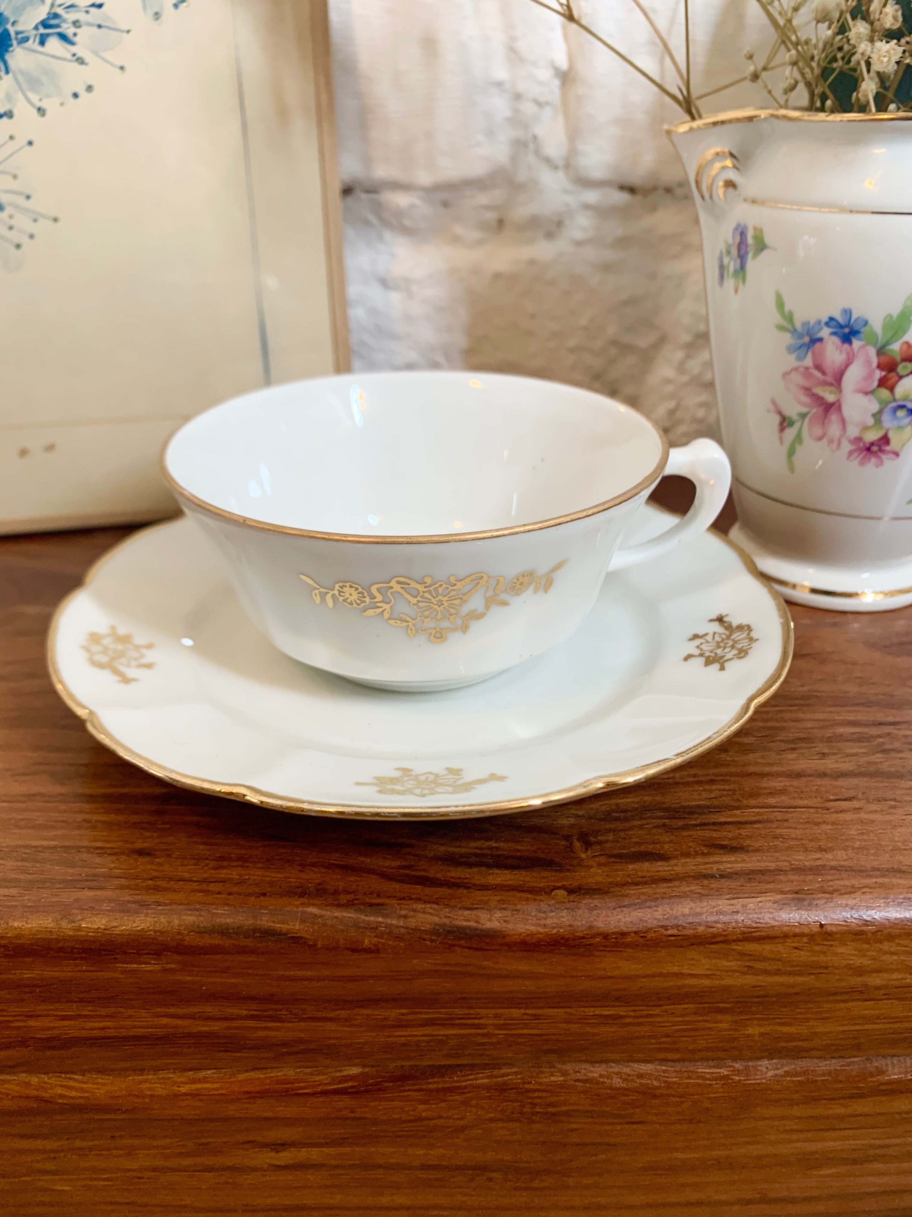 Tasse et soucoupe en porcelaine N°2