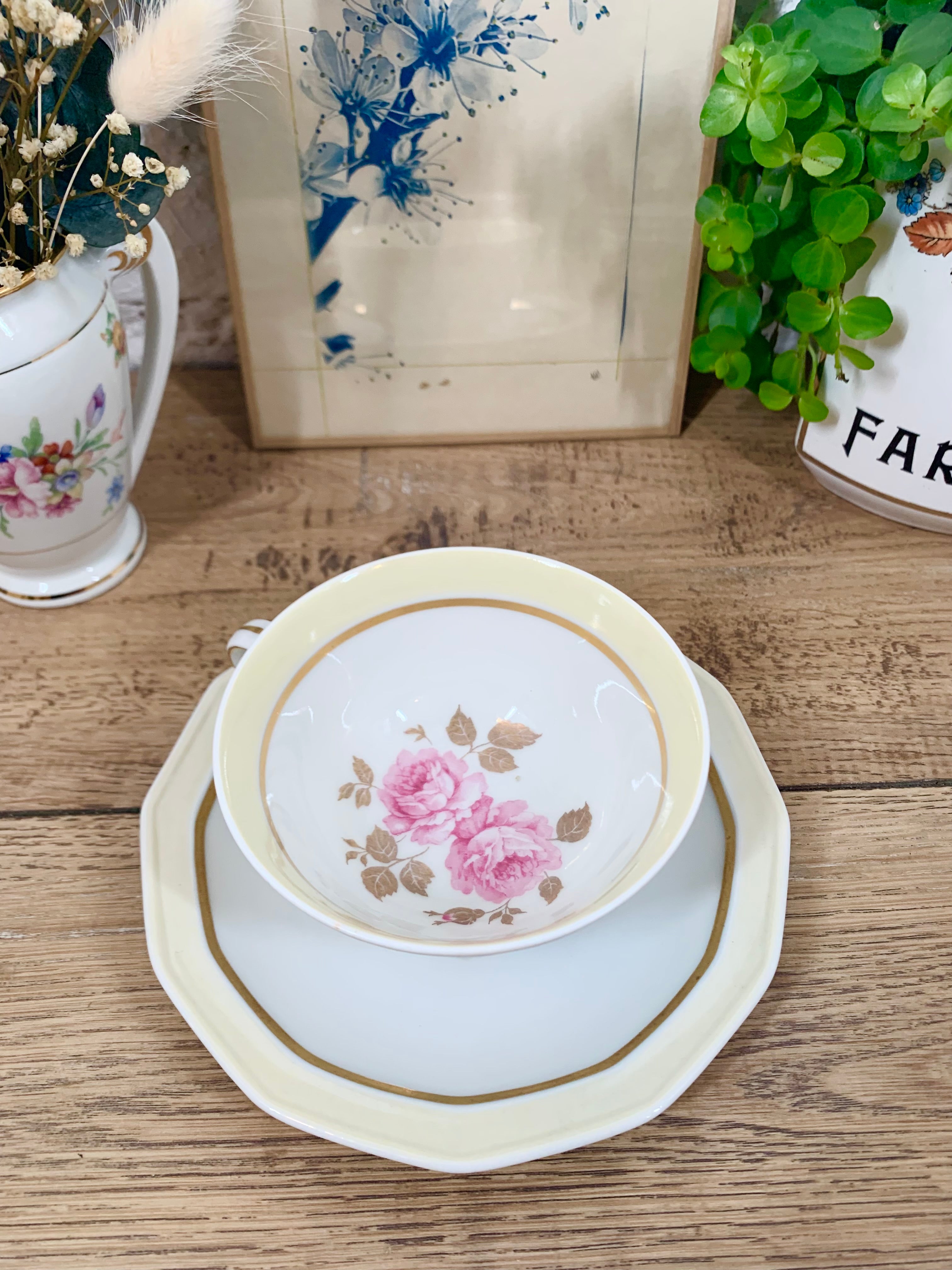 Tasse et soucoupe en porcelaine de Limoges N°3