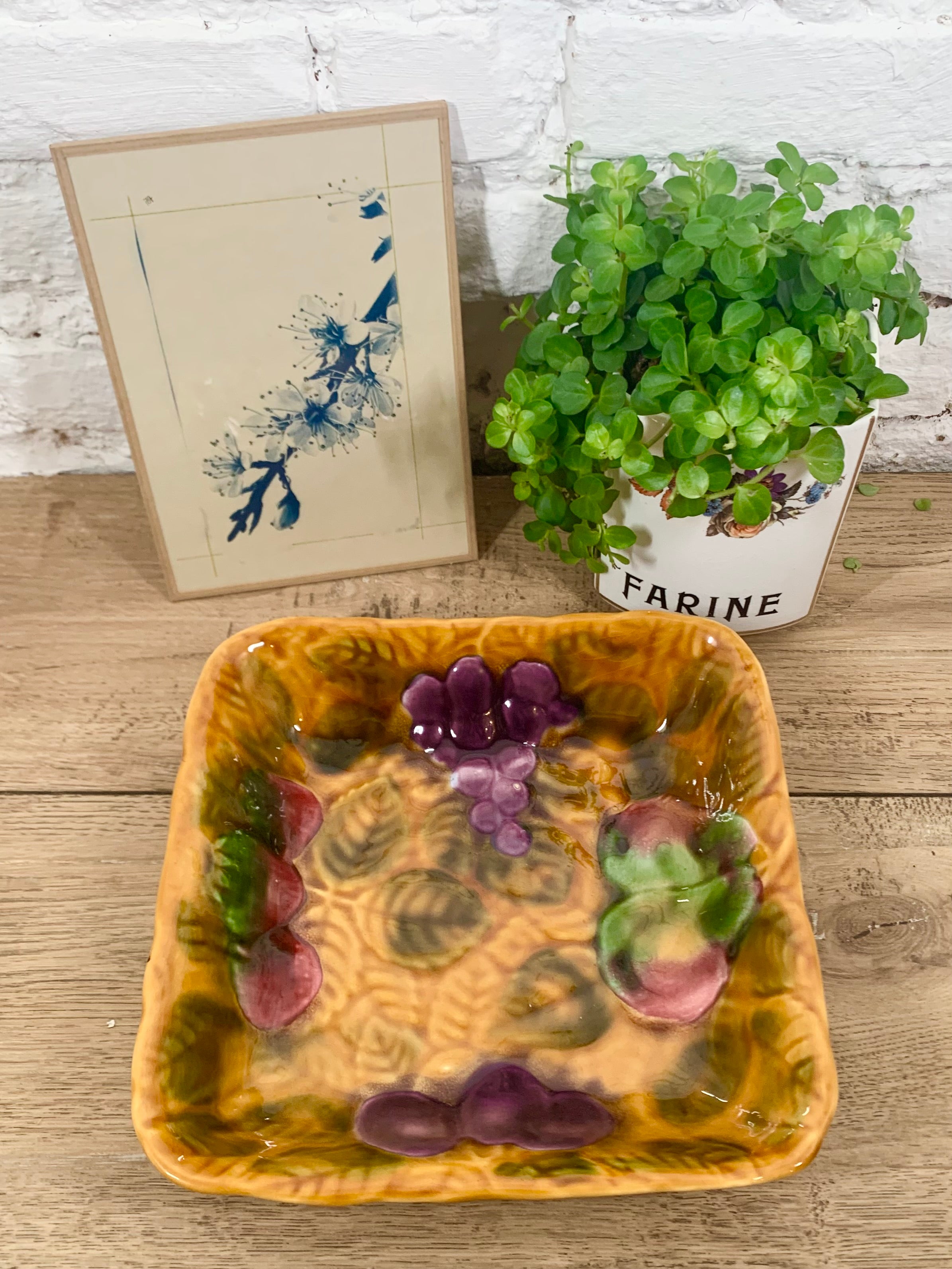 Plat en barbotine Sarreguemines N°1