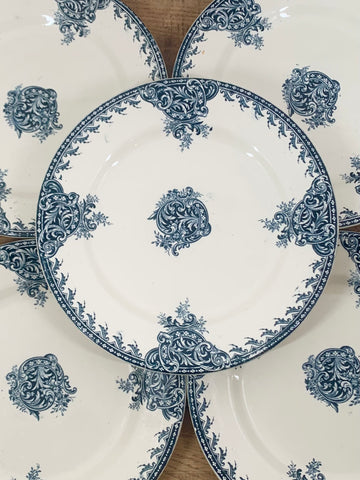 Assiette plate en Terre de fer A.Virot N°10