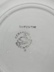 Assiette plate en faïence Saint Amand N°12
