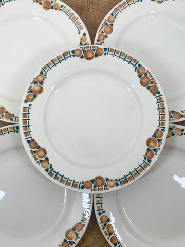 Assiette plate en faïence Saint Amand N°12