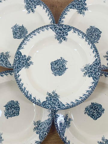 Assiette creuse en Terre de fer A.Virot N°11