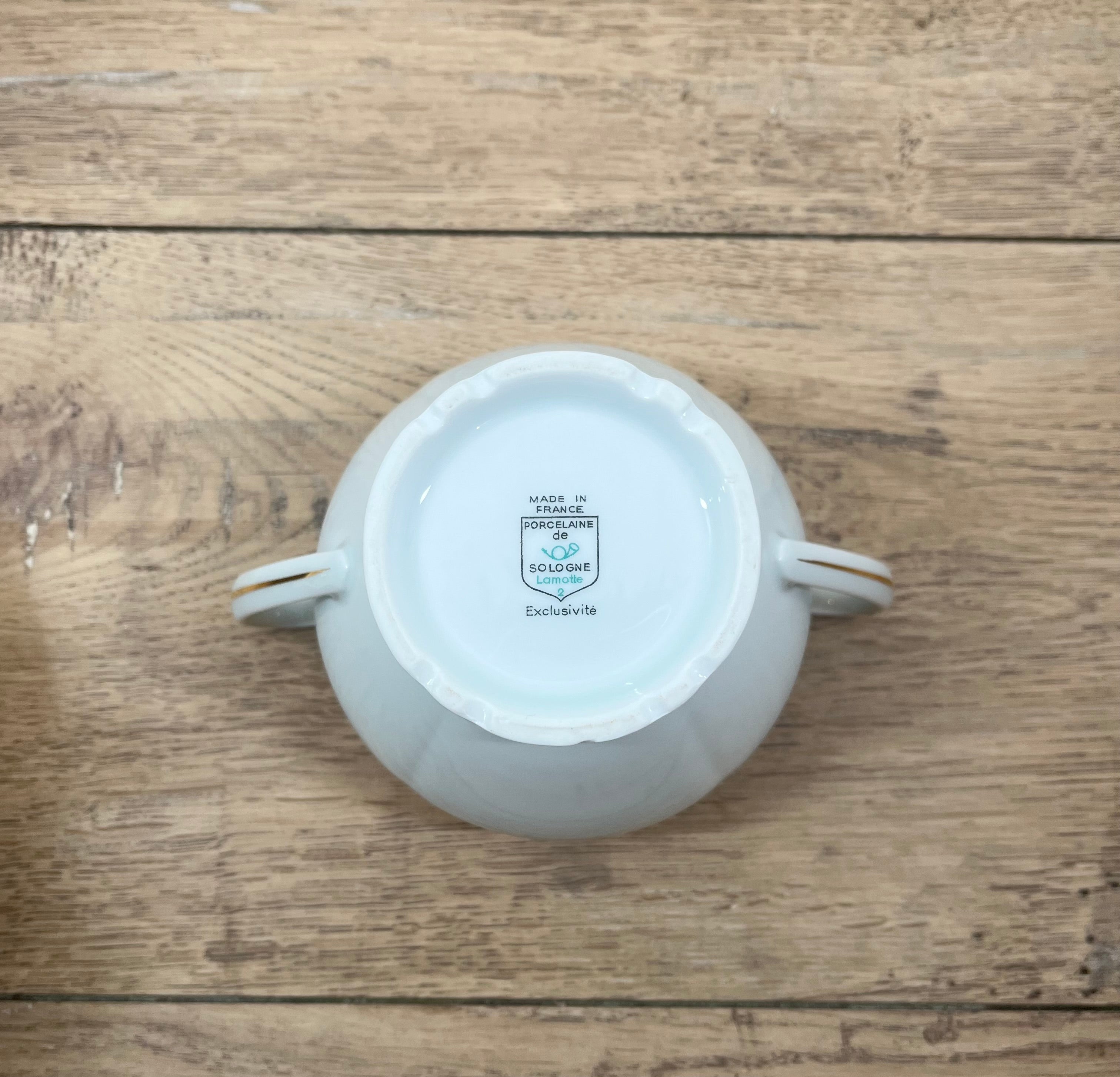 Sucrier en porcelaine de Sologne