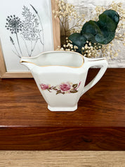 Pot à lait en porcelaine