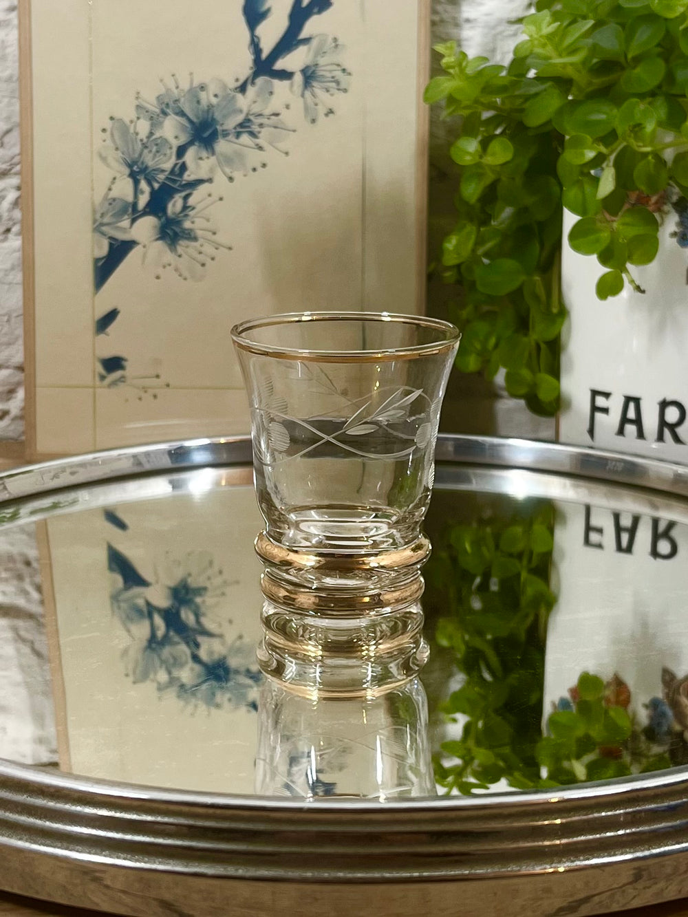 Verre à apéritif en verre gravé N°2