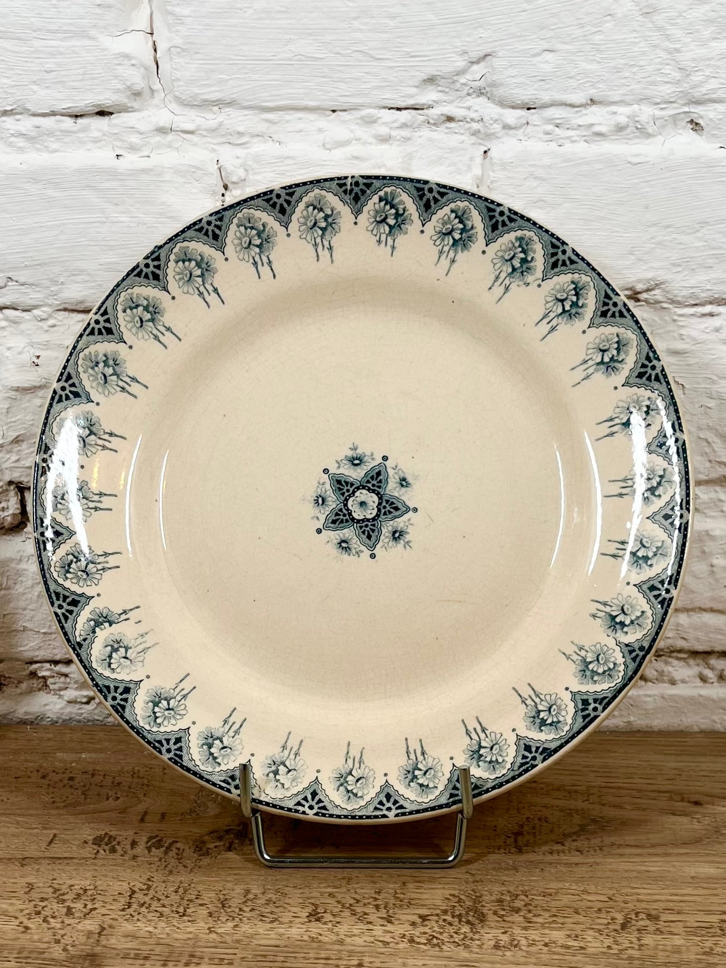 Assiette plate Terre de fer N°6