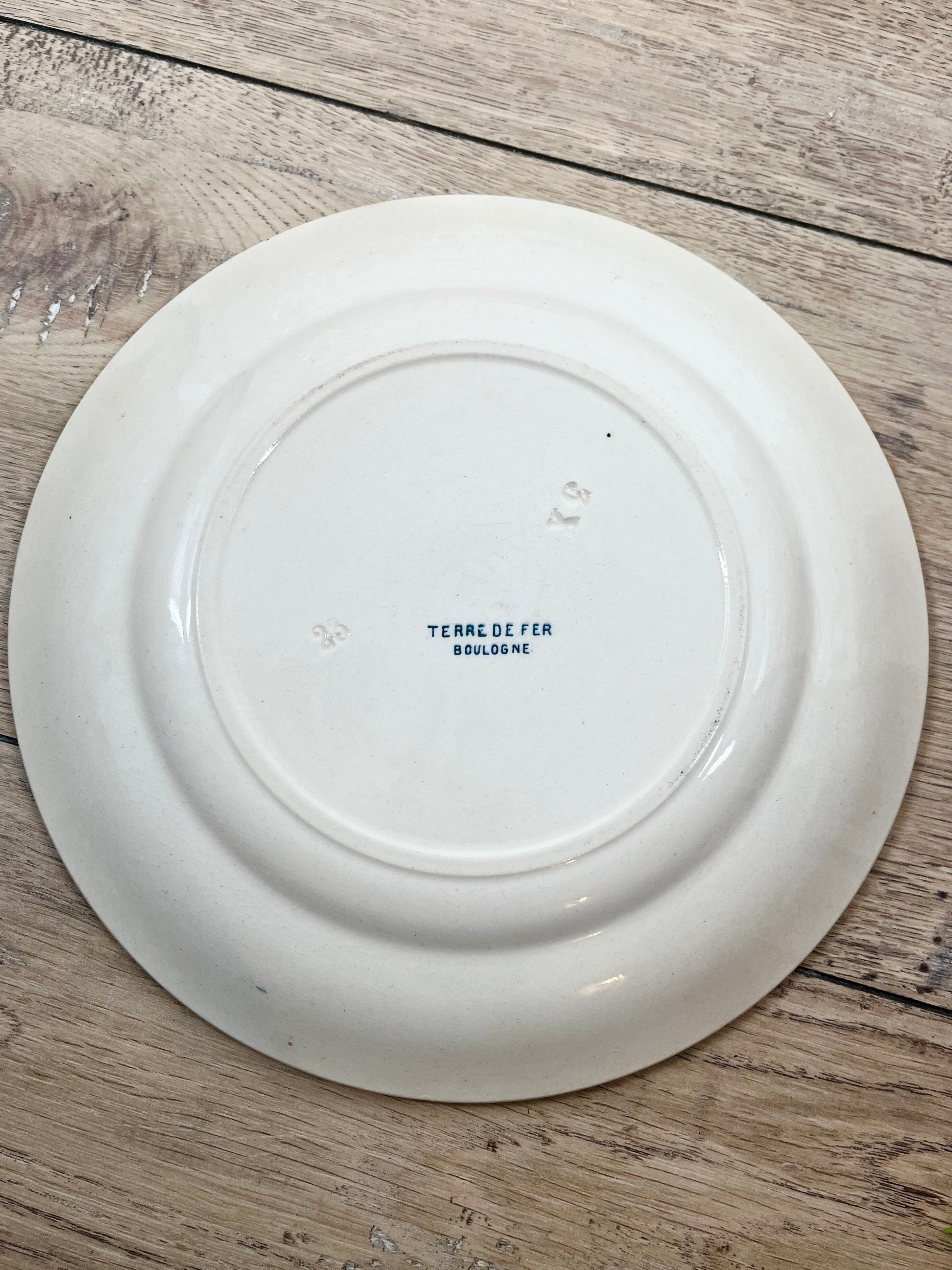 Assiette plate Terre de fer N°6