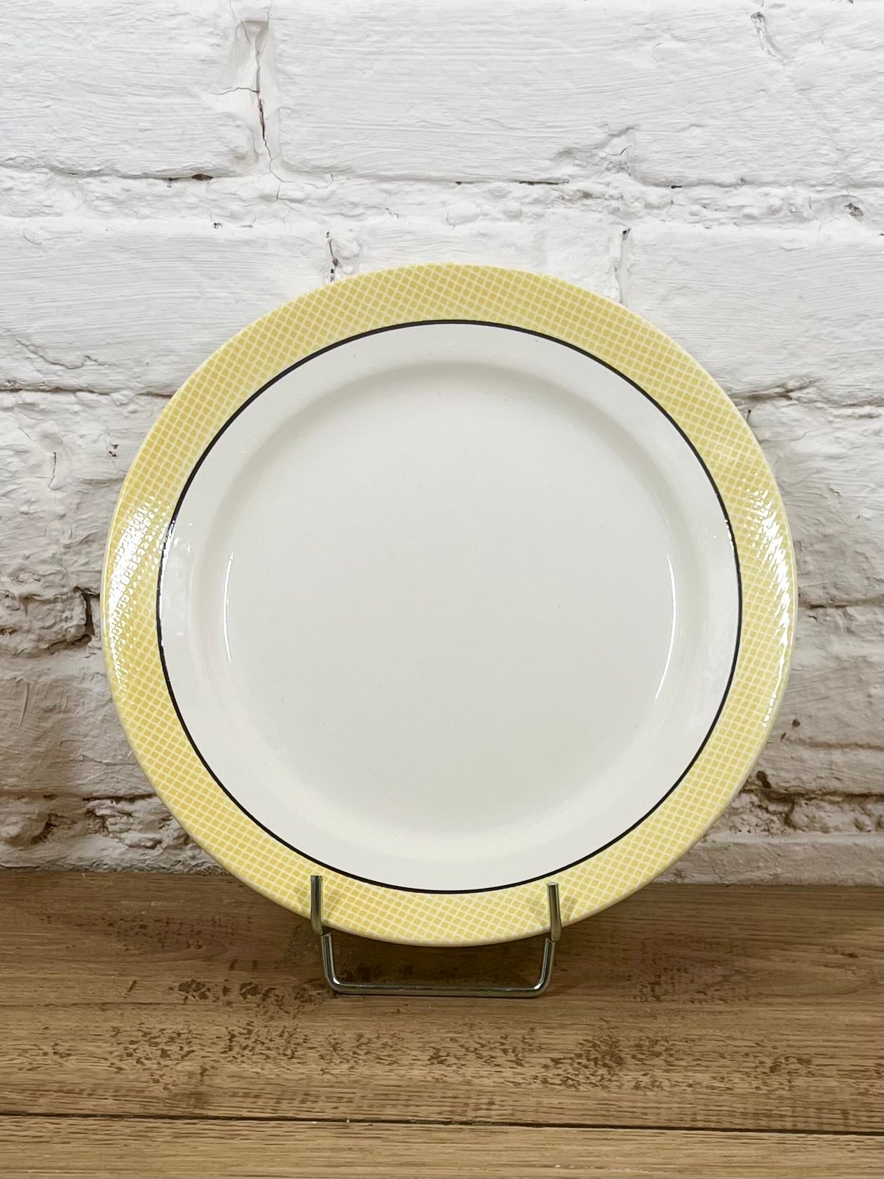 Assiette plate en faïence Salins N°2