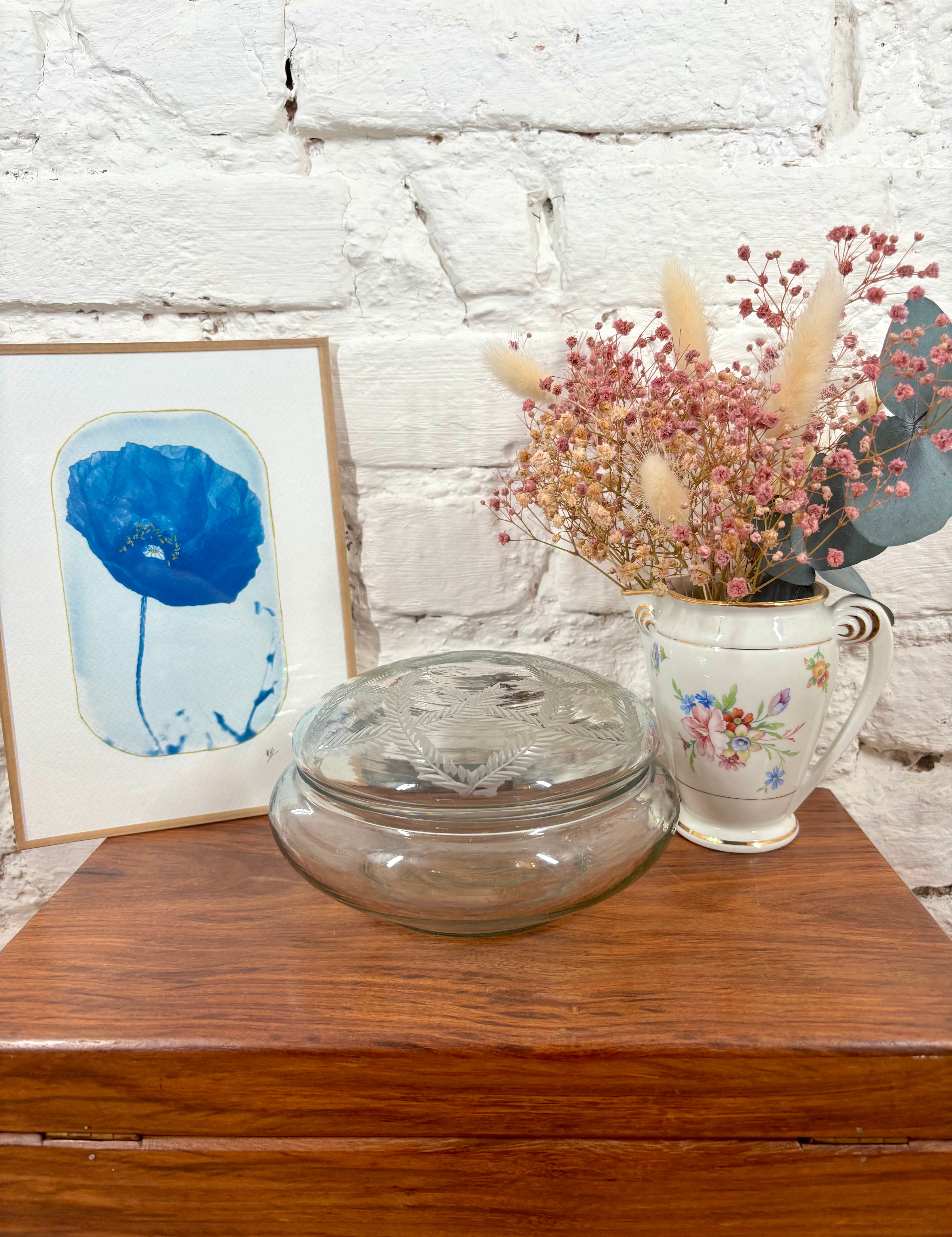 Superbe coffret en verre orné de branchages ciselés boutique vintage