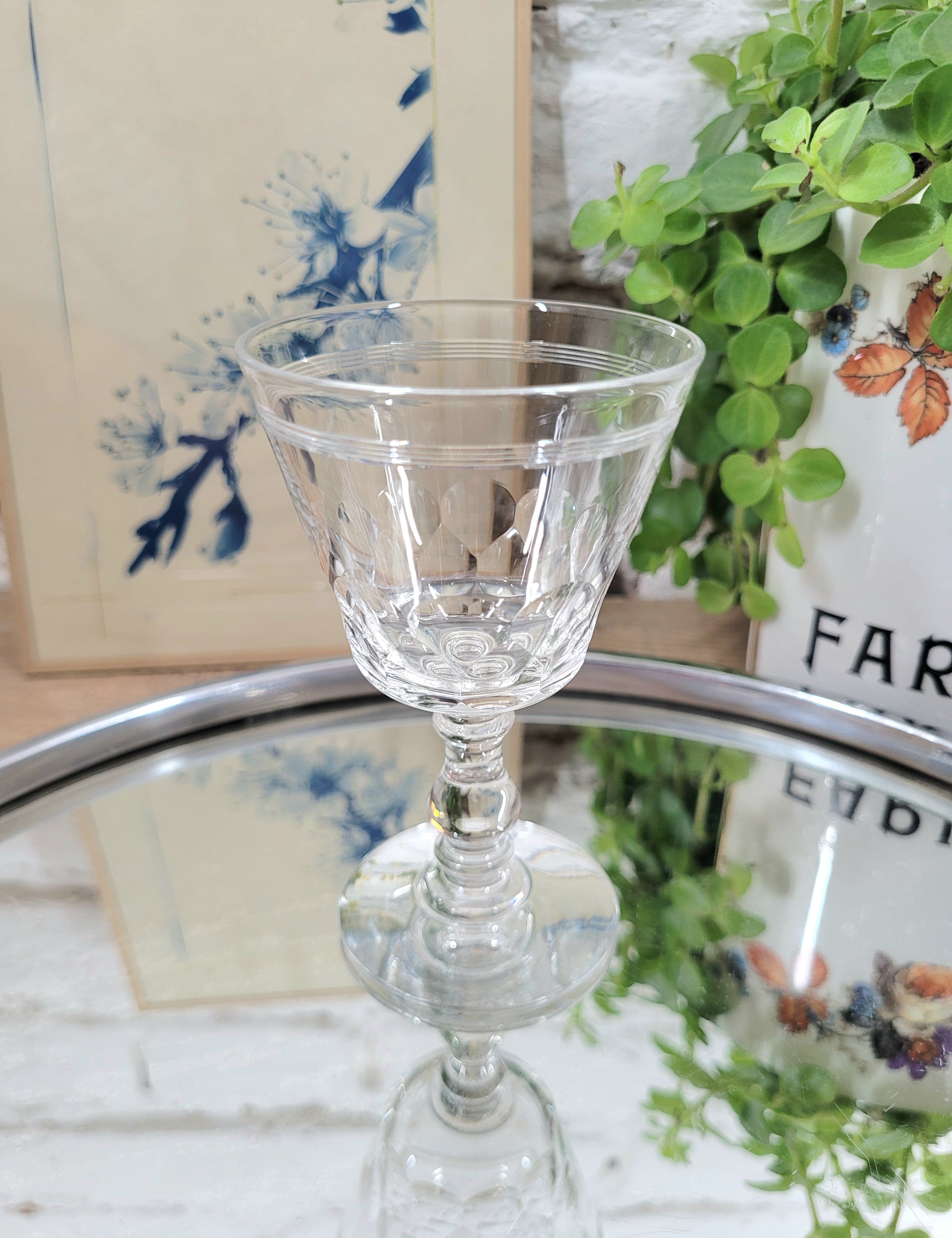 Verre à apéritif en cristal N°6 acheter en ligne brocante seconde main