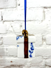 boule de noel delft faience idée cadeau rennes deco chine vintage objet decoratif chic seconde main