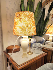 ied de lampe en onyx couleur crème chiné avec amour (électrifié à neuf) assorti à un superbe abat-jour de la créatrice rennaise Aurélie Cousin, 