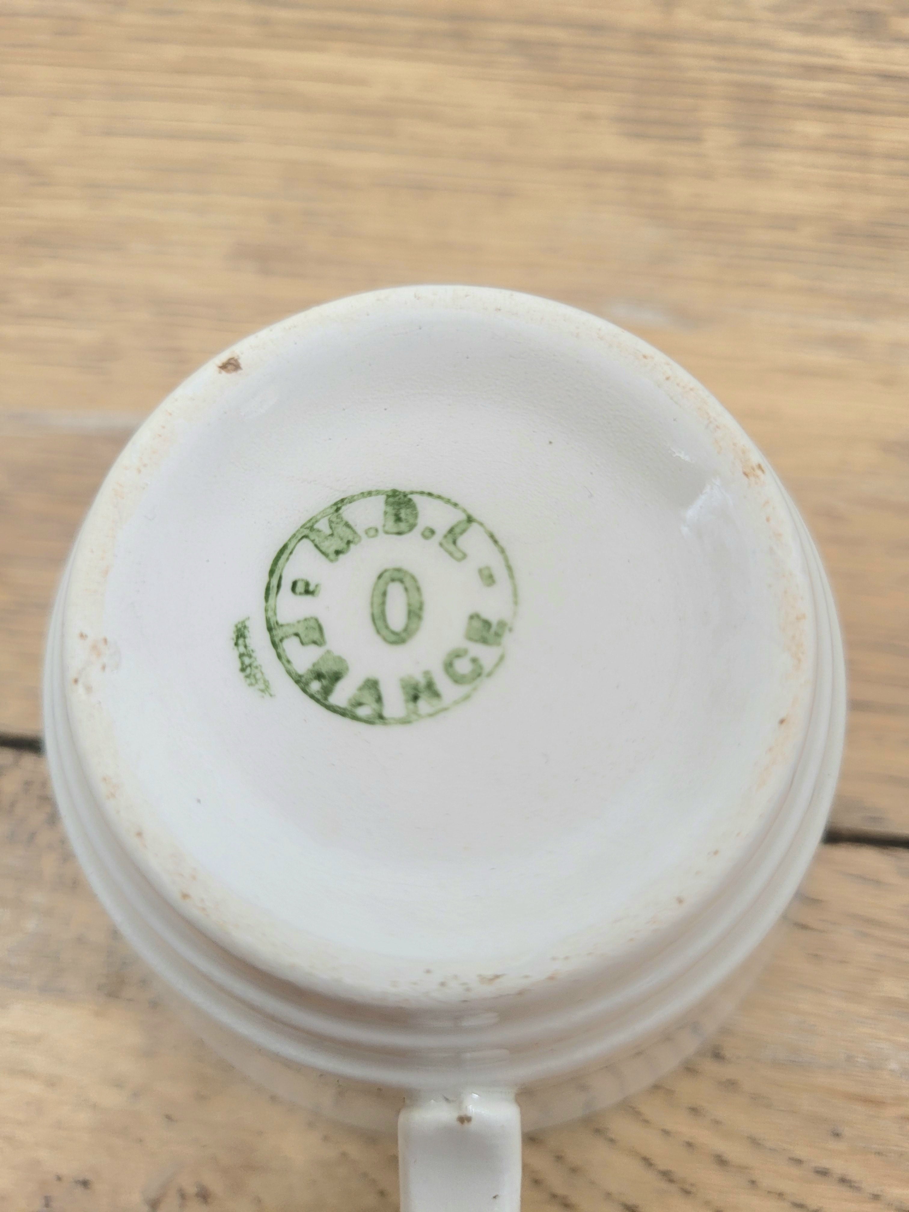 Tasse en faïence Moulin des Loups