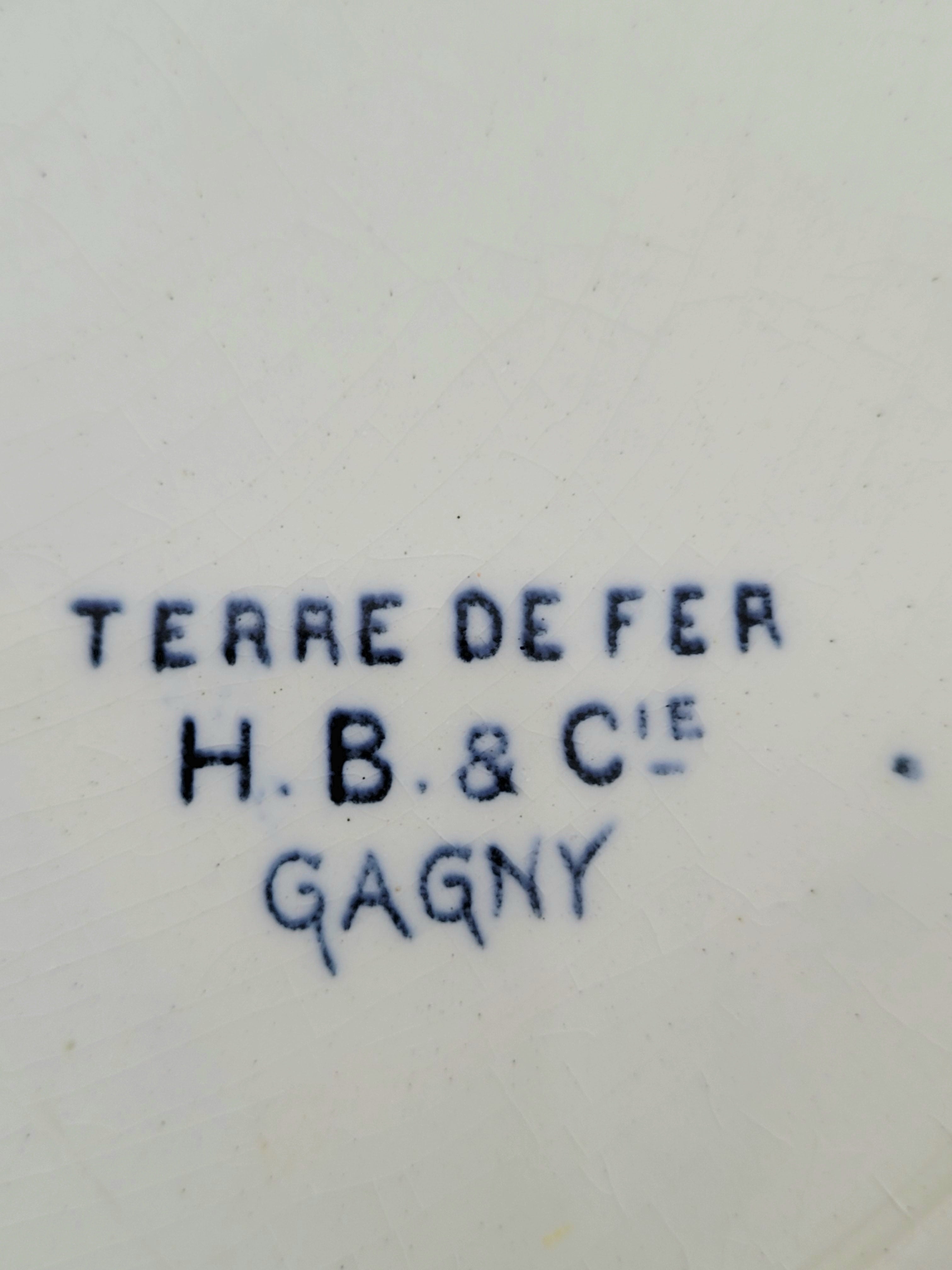 Grand plat en Terre de fer H.B & Cie N°8