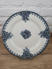 Assiette plate en Terre de fer A.Virot N°10