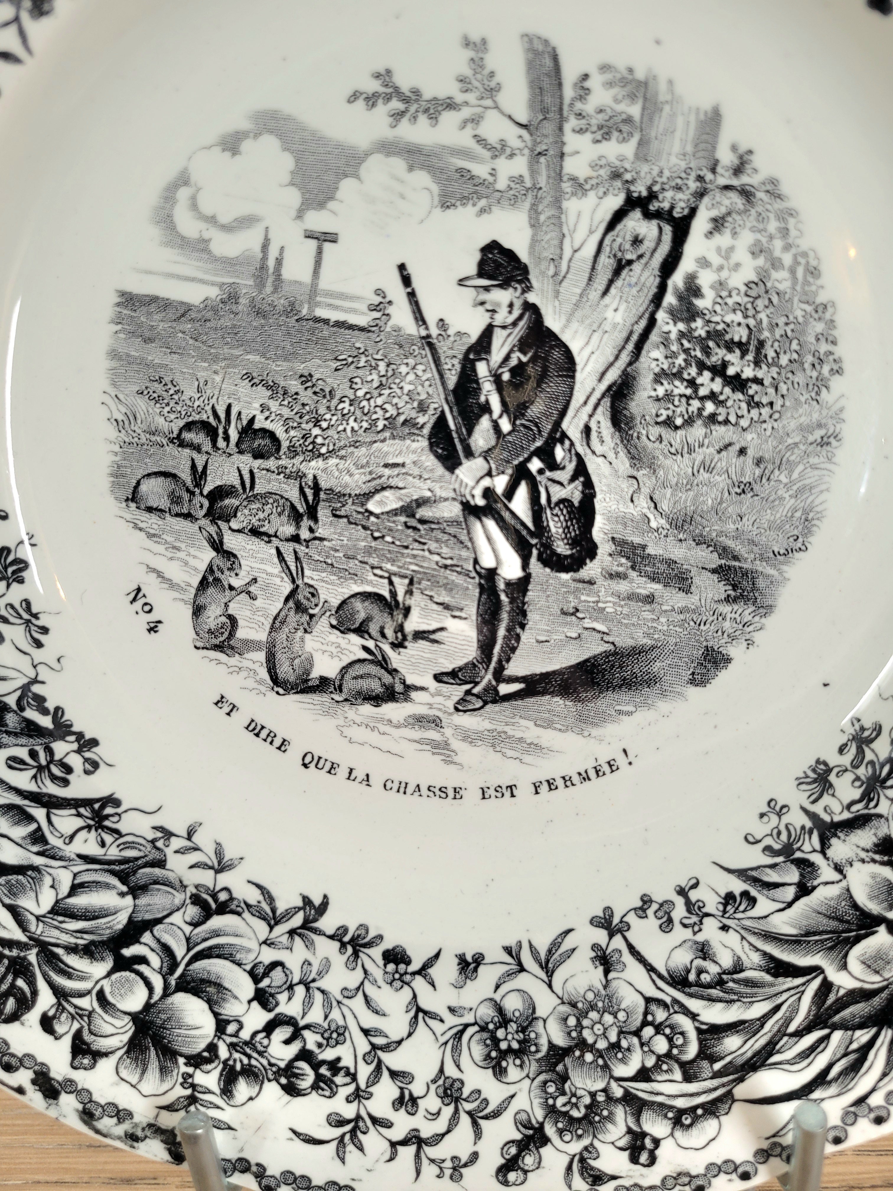 Lot 6 assiettes parlantes à dessert Creil et Montereau N°4