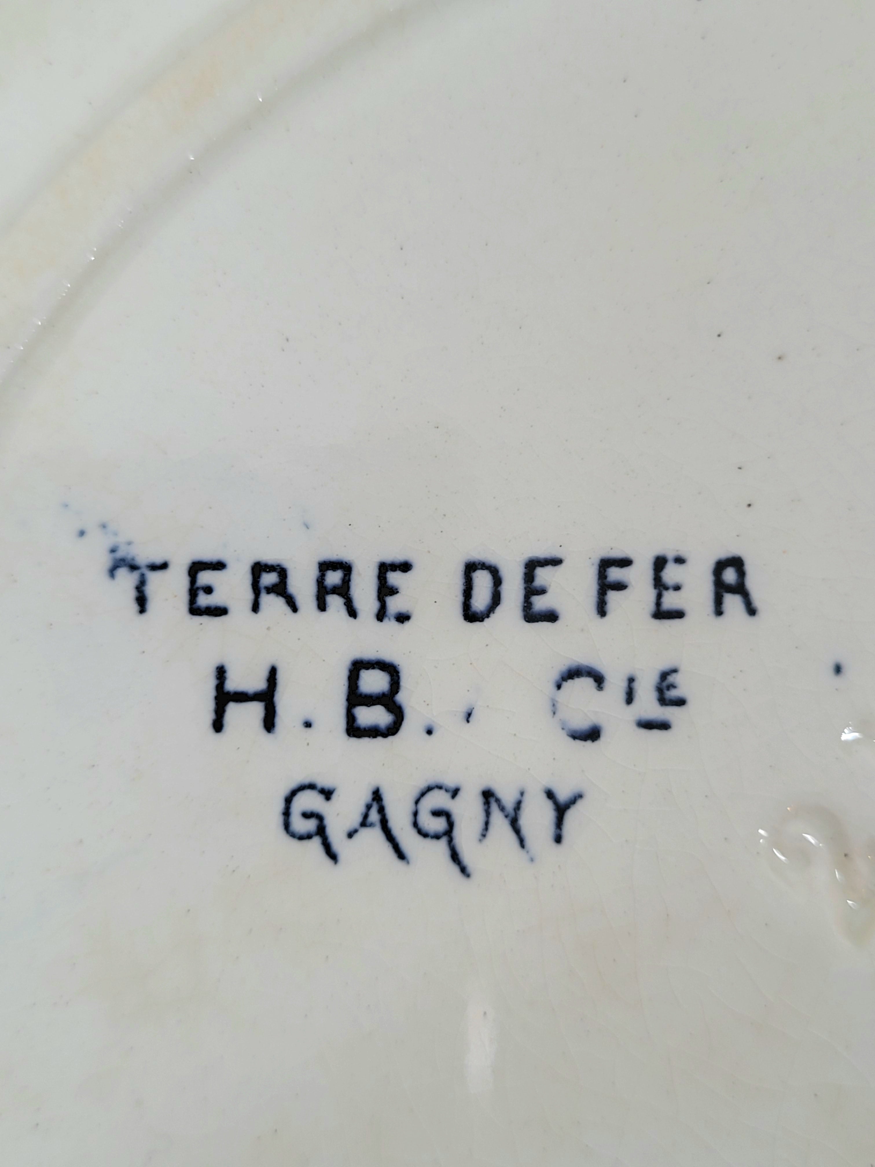 Assiette plate en Terre de fer H.B & Cie N°17